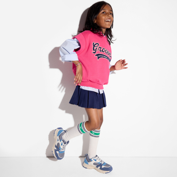 شورت بليسيه سادة باللون الأزرق للفتيات.